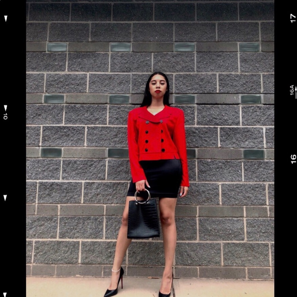 SOLD 🧨 the perfect CAREER BLAZER